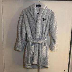 Never Worn PINK Victoria's Secret Hooded Robe